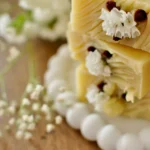 Σαπούνι Μανταρίνι & Πεύκο – Φυσική Ενέργεια και Βαθύς Καθαρισμός για Πρόσωπο & Σώμα